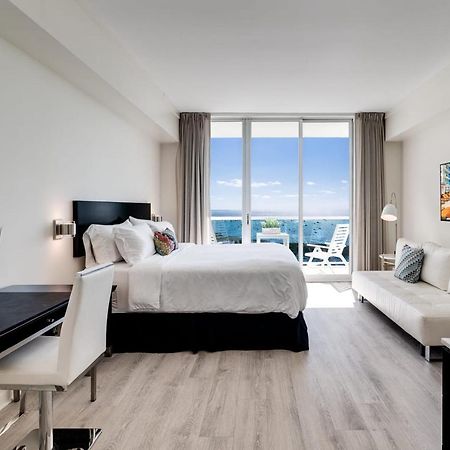 마이애미 Ocean View Balcony Steps From Restaurants, Peacock Park & Marina 빌라 외부 사진